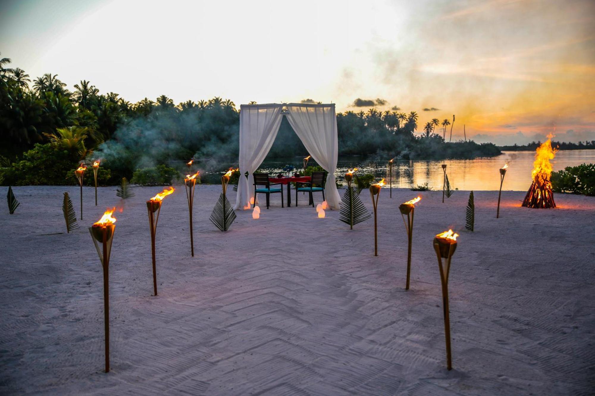 Rahaa Resort Maldives Fonadhoo Exteriör bild